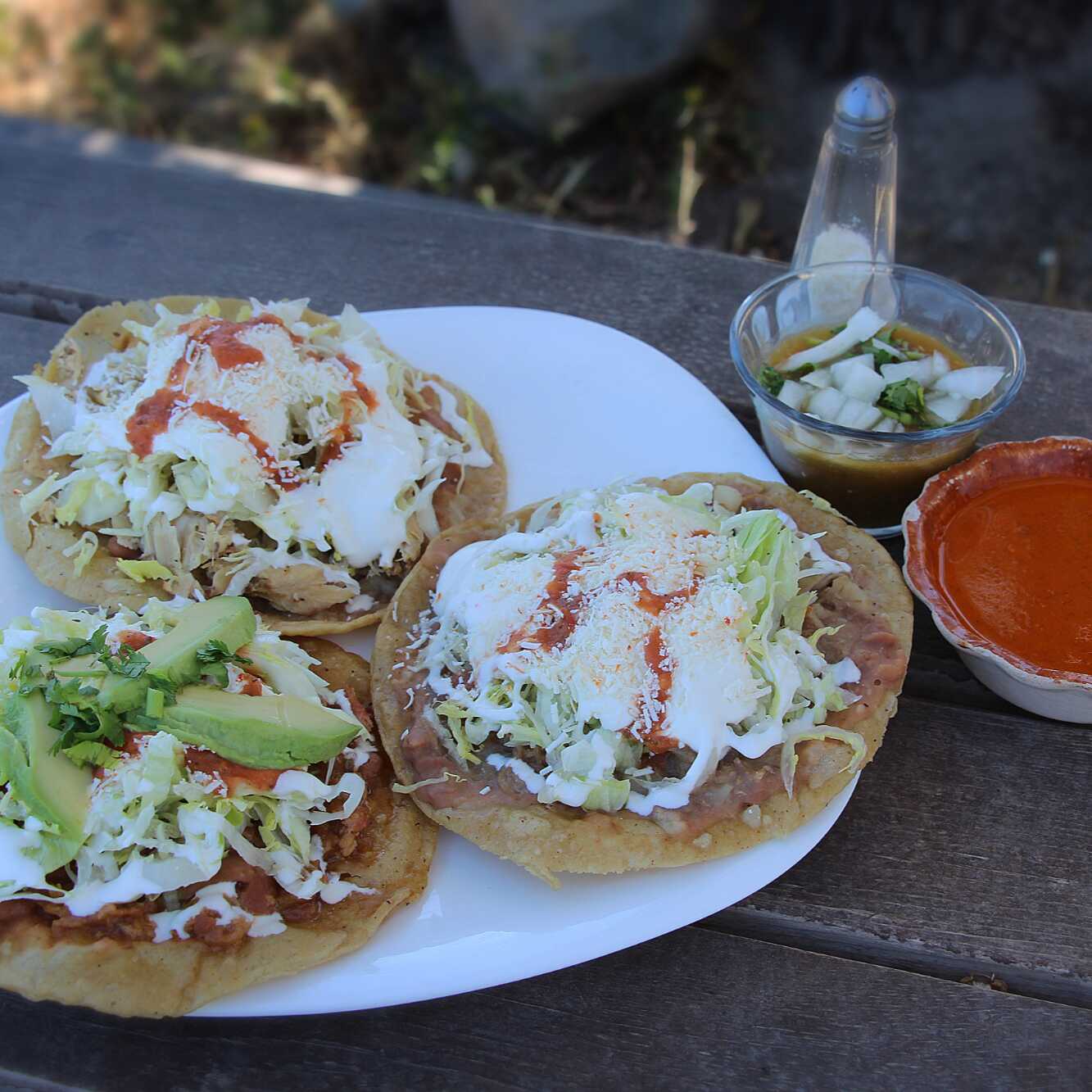 Orden de 3 Tostadas de Deshebrada