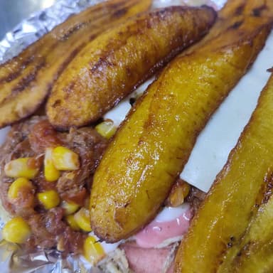 Salchipapa Chibchombiana