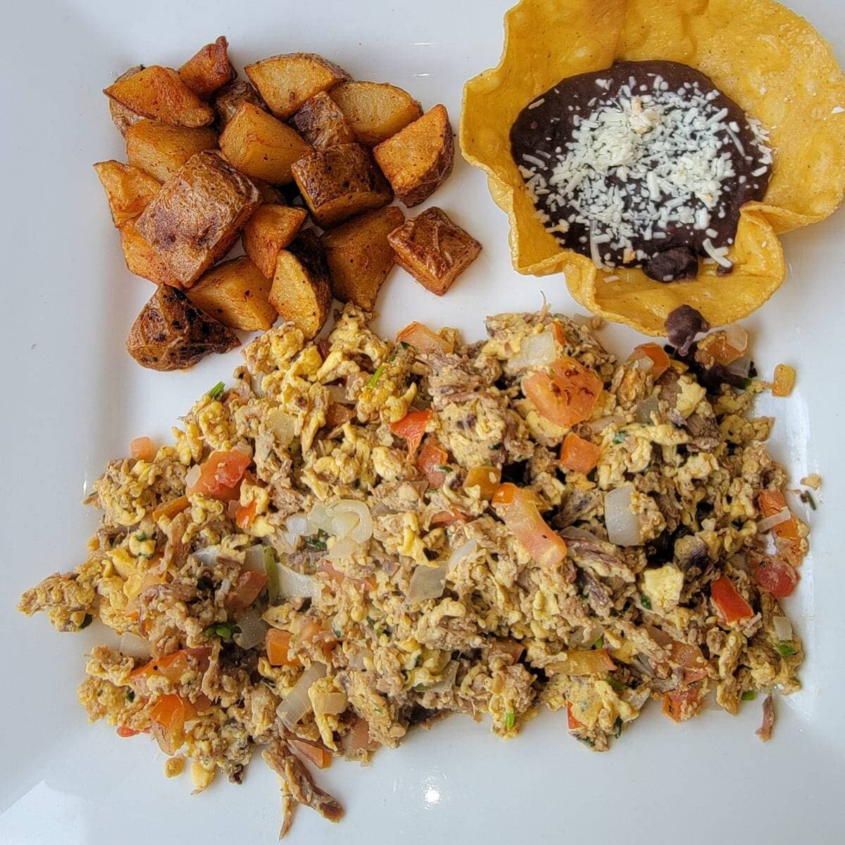 Huevos con Machaca