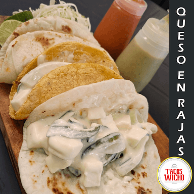QUESO CON RAJAS