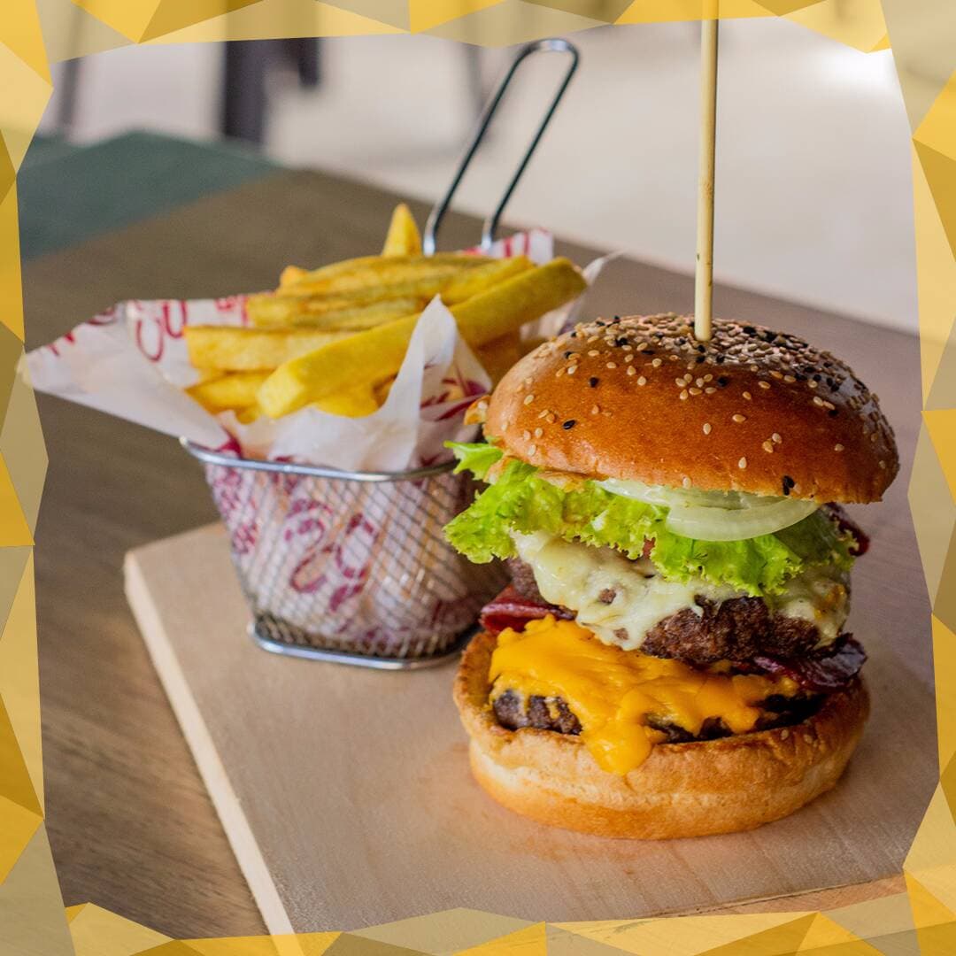 Combo Hamburguesa Paris + Papas + Gaseosa 400ml