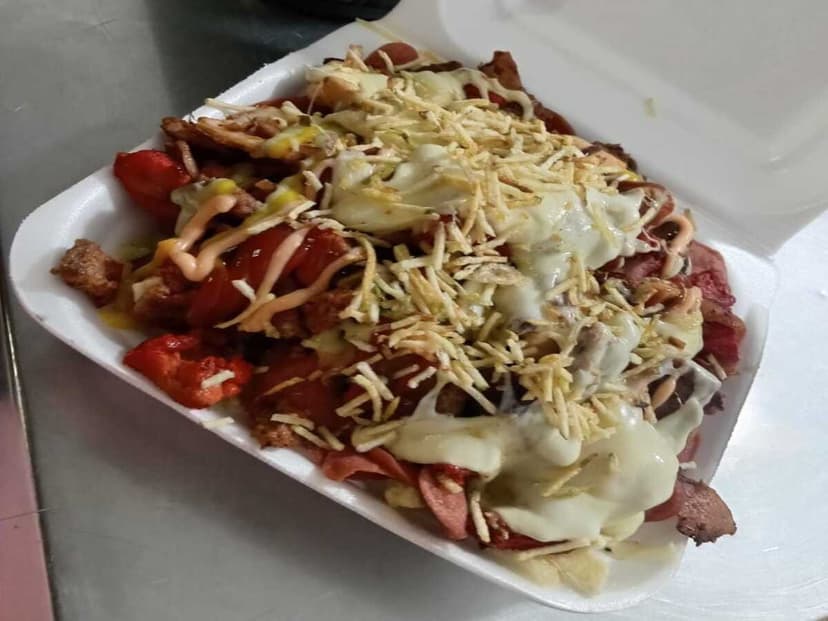 Criollos y Locos