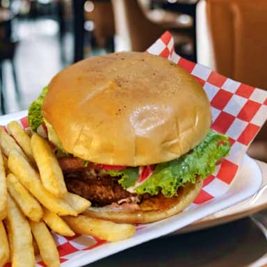 Combo Bacon + Agua De Jamaica