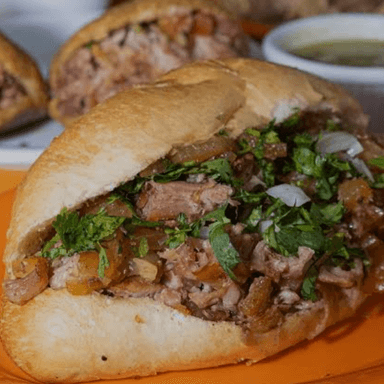 Torta de Carnitas