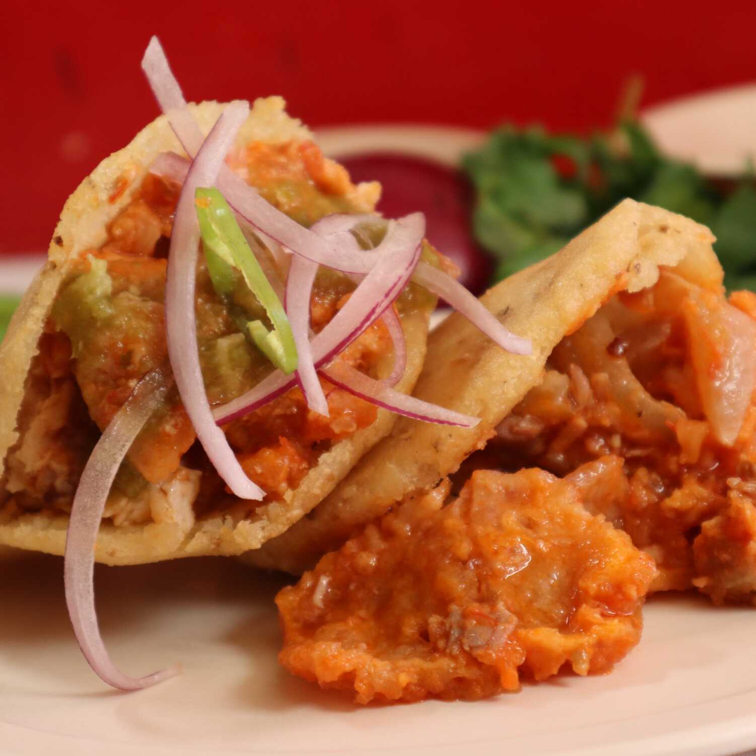 Gorditas Chicharrón Guisado
