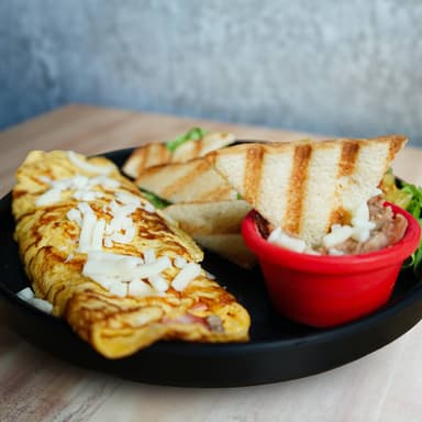 Omelette Dos Quesos