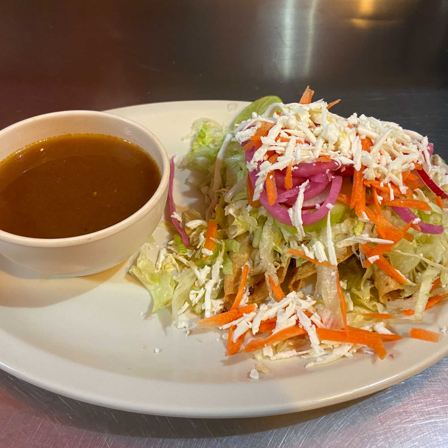 Combo Tacos Dorados + Consomé