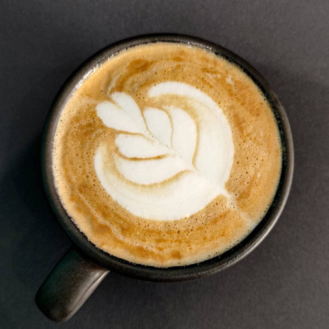 Chai Caliente 16 OZ