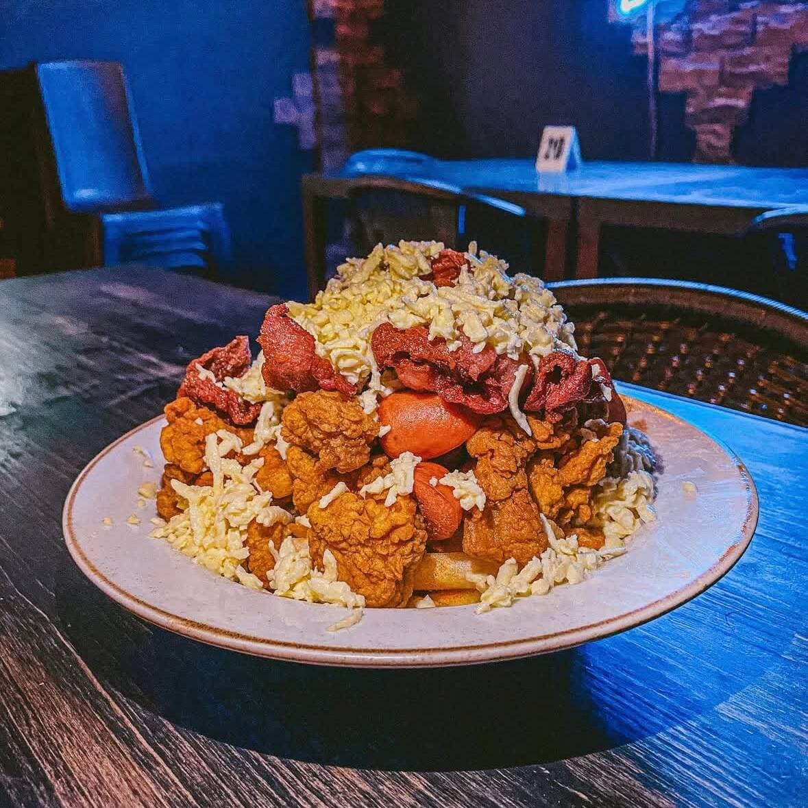 SALCHIPAPAS ESPECIAL
