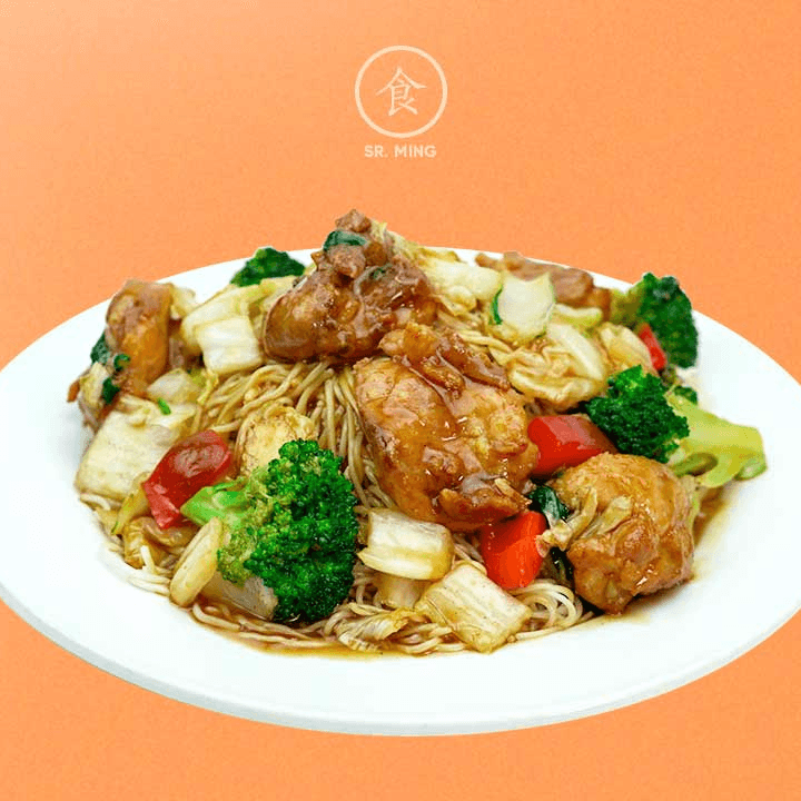 TALLARIN CON POLLO EN TROZOS