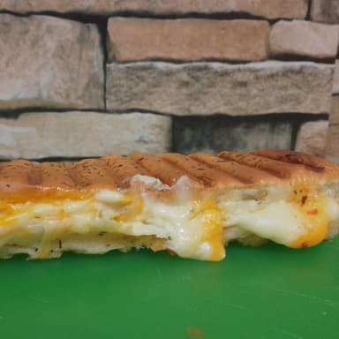 Pannini Tres Quesos