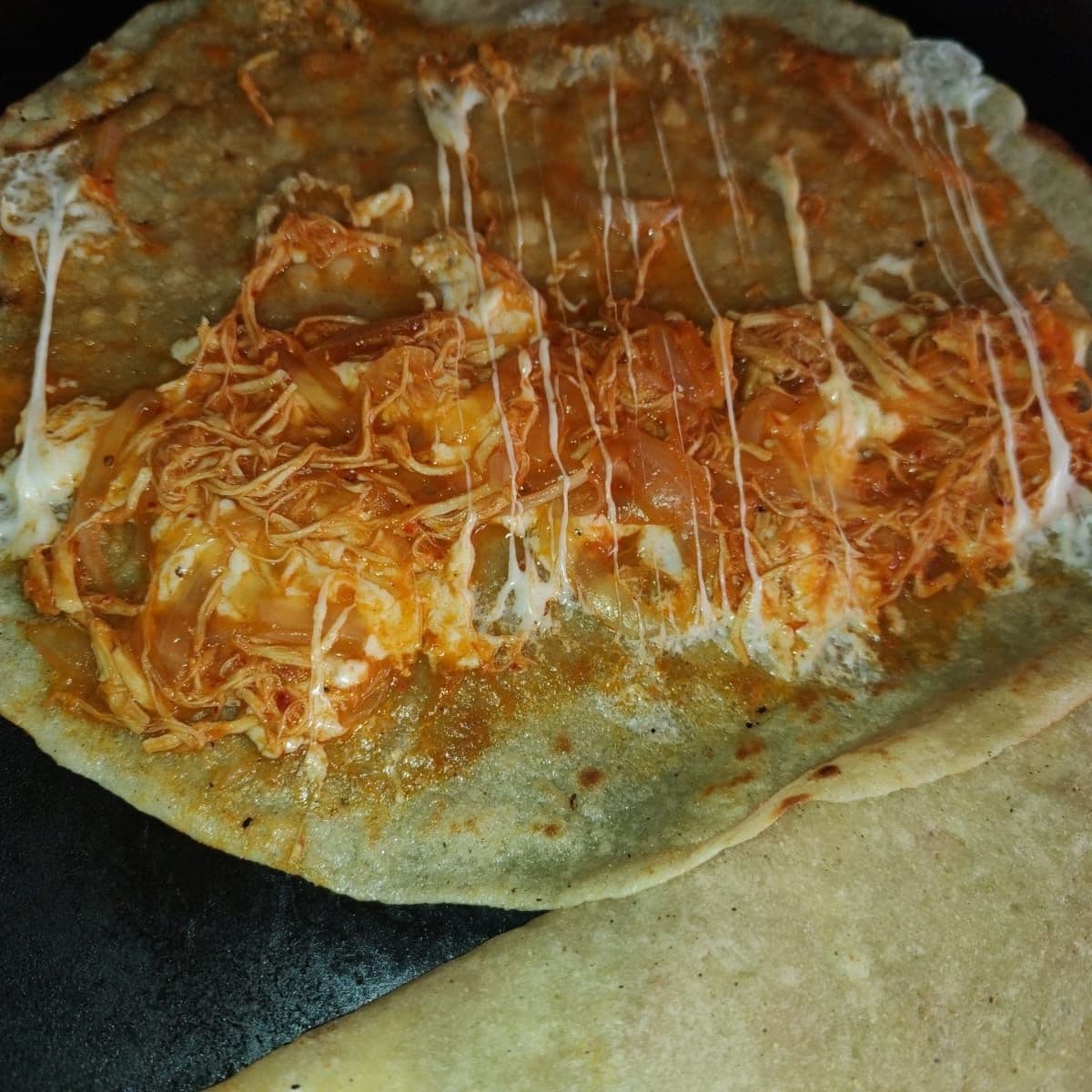 Quesadilla de Quesillo con Pollo