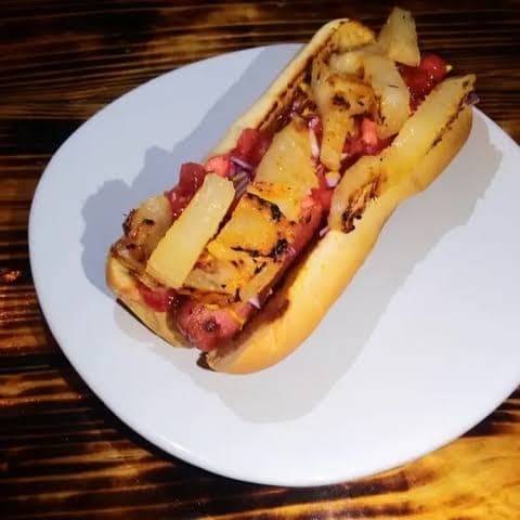 Hot Dog Hawaiano