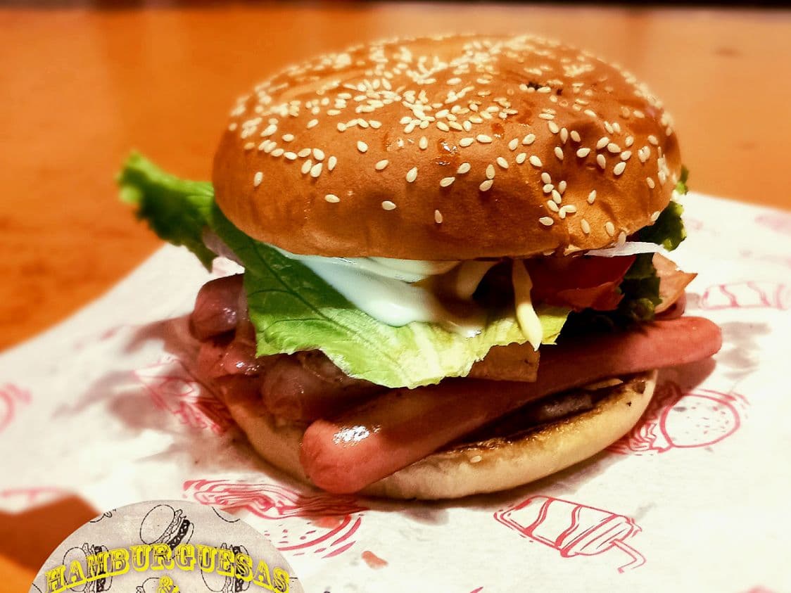 HAMBURGUESAS & TACOS SOFI