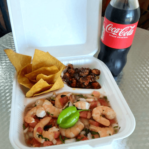 Ceviche de Pescado con Bebida
