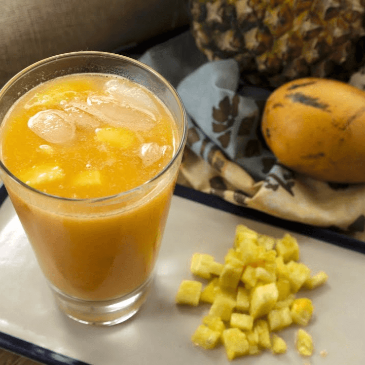 Jugo Natural de Mango y Piña
