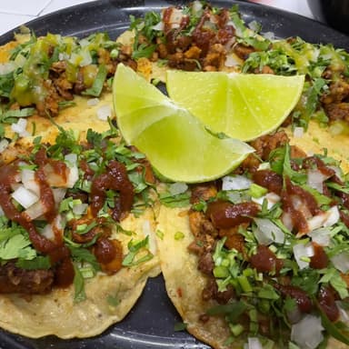 Orden de Tacos de Bistec Enchilado