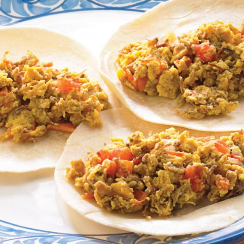 10 tacos de machaca de res con huevo