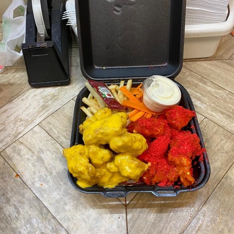 Boneless 15 Piezas.