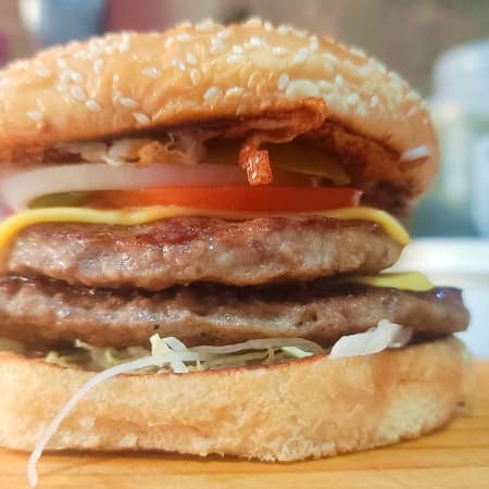 Combo Hamburguesa Doble, Papas y Agua