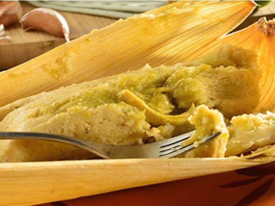 Tamal  Salsa Verde