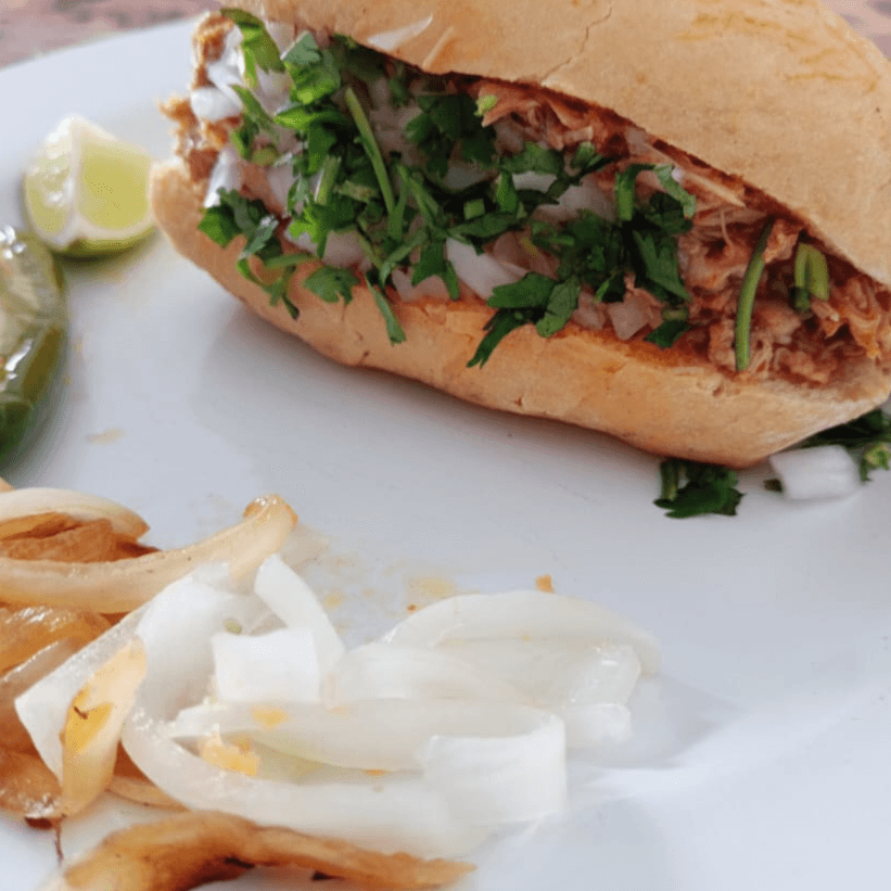 Torta de birria