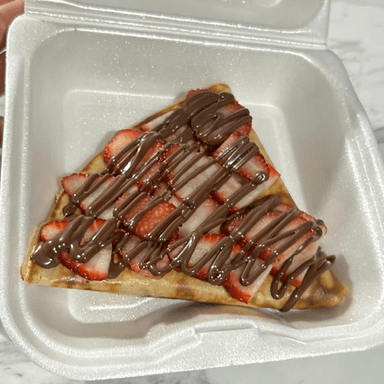 Crepa nutella, queso crema y fresas