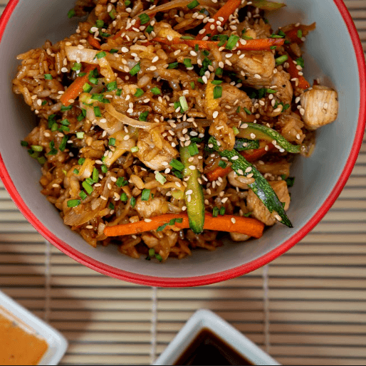 Yakimeshi de Pollo