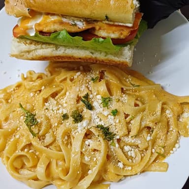 Panini + Pasta Alfredo