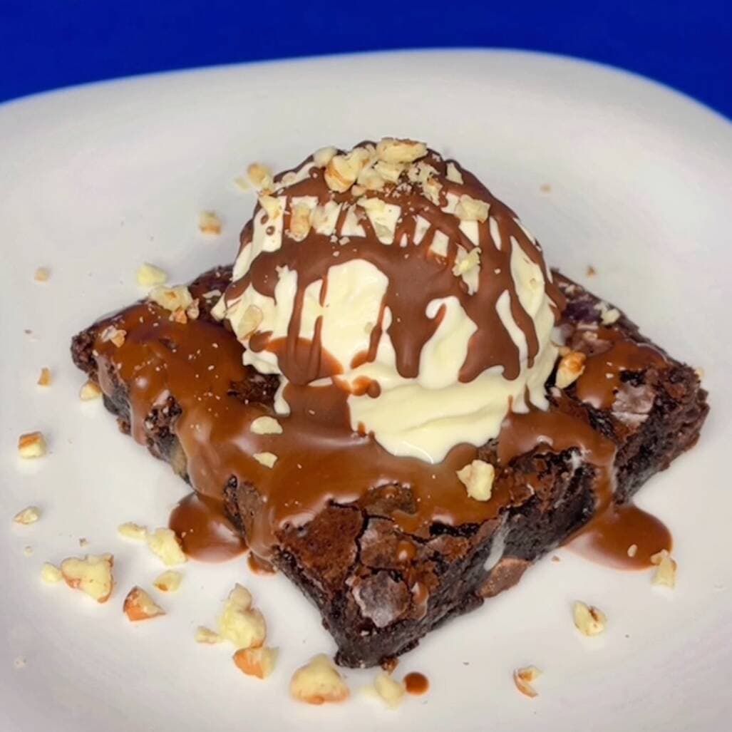 Brownie con Helado