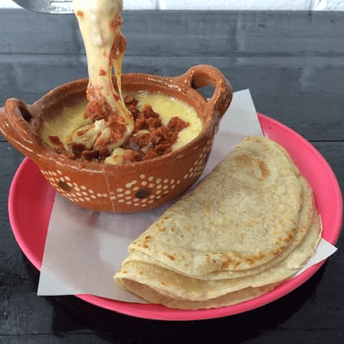 Queso Fundido de Bistec
