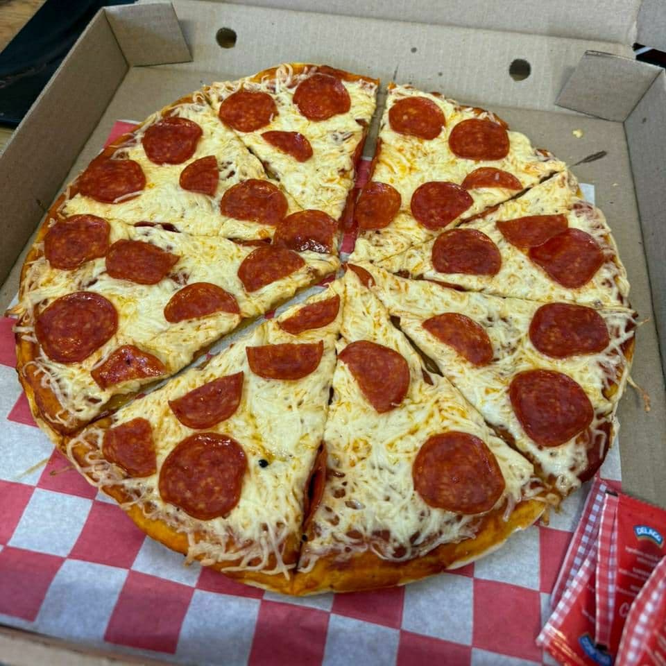 PIZZA DE PEPPERONI