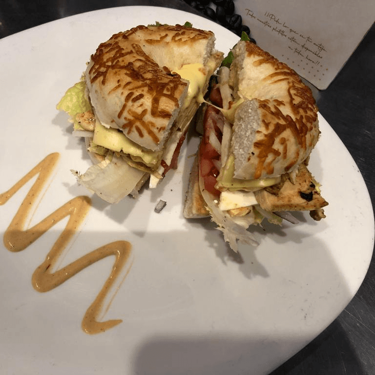 Bagel de Pollo