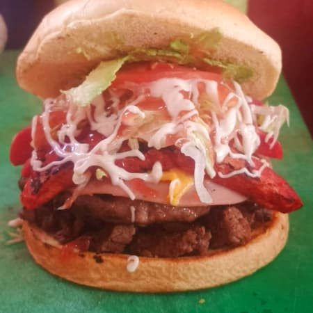 Hamburguesa Con Carne Asada