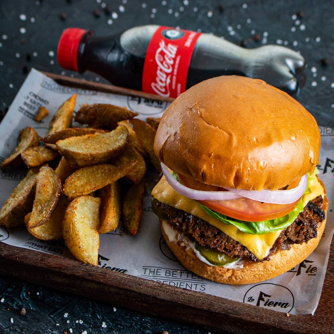 Combo Cheeseburger + Papas + Gaseosa