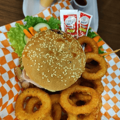 Aros y Hamburguesa