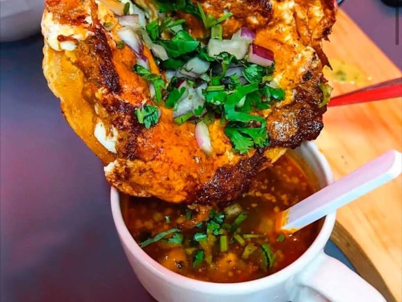Quesabirrias y Barbacoa estilo Jalisco
