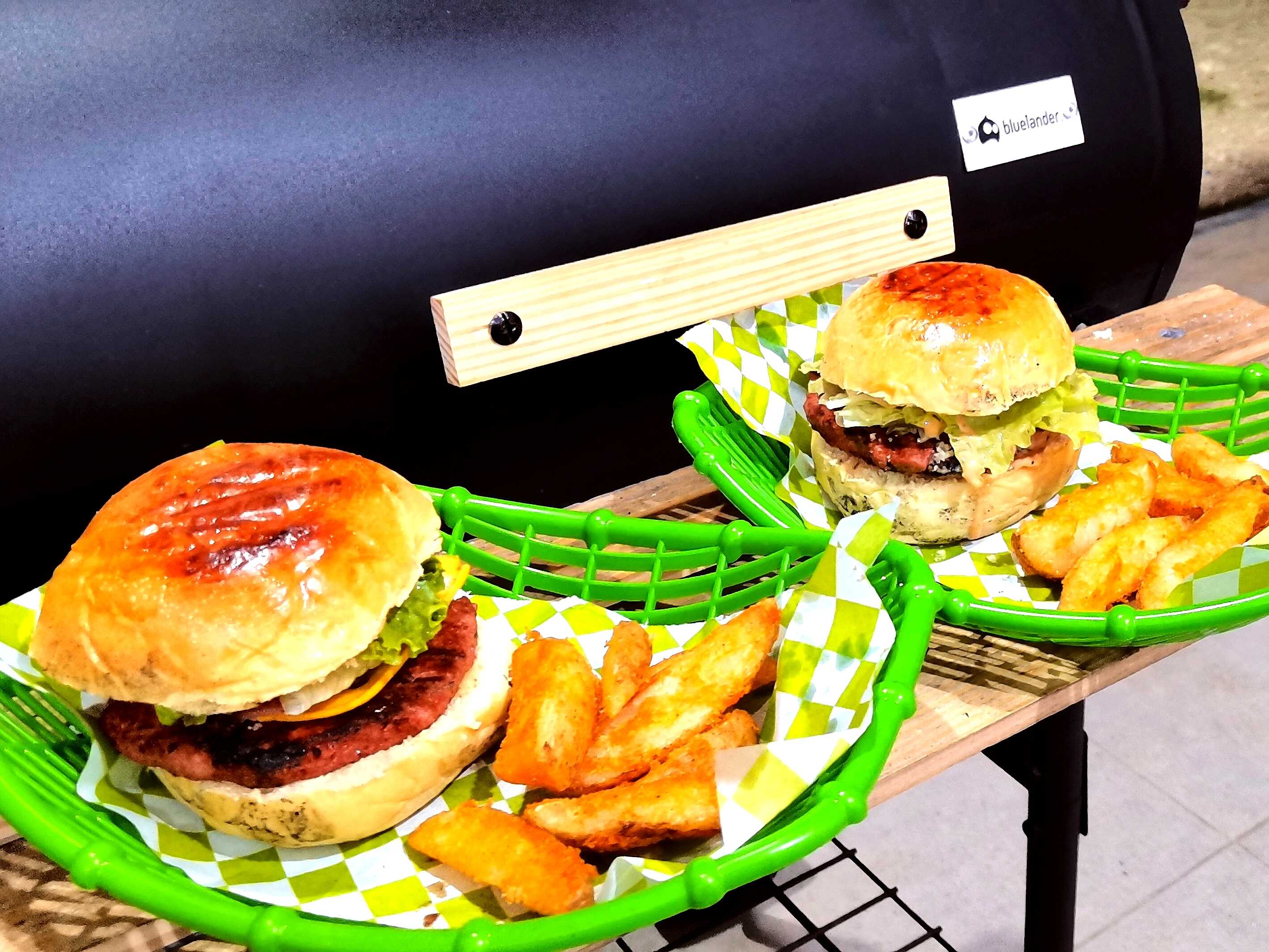 Nojoch burgers and hotdogs