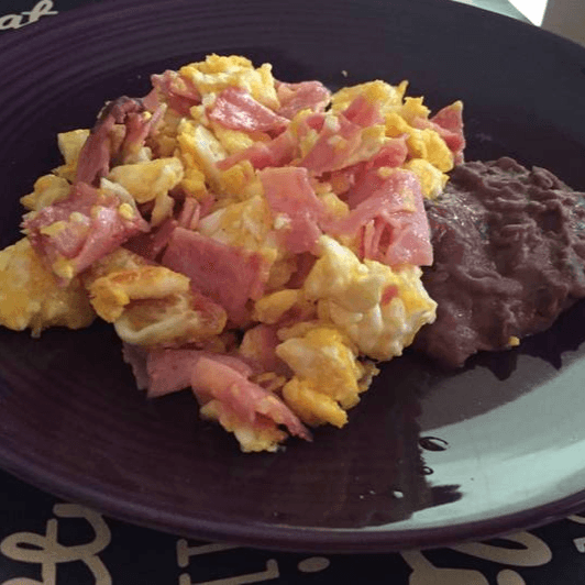Huevos con Jamón de Pavo