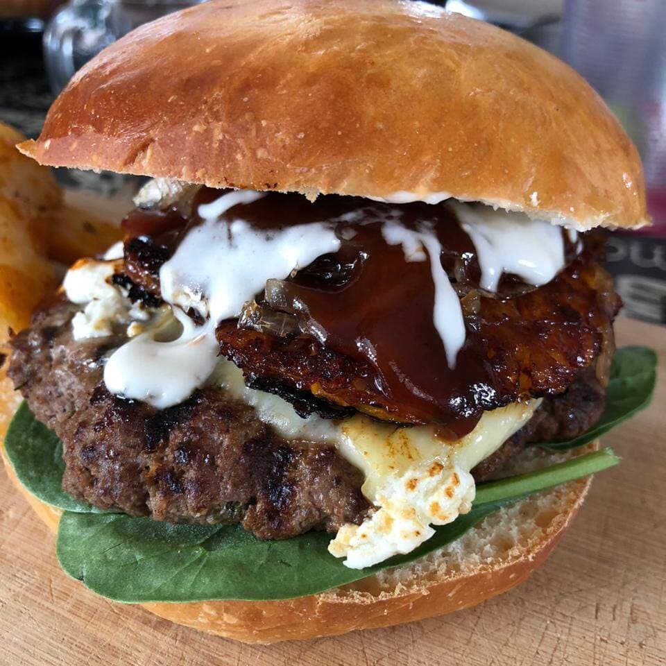 Hamburguesa Bbq Tres Quesos