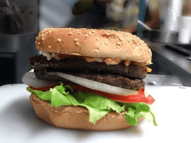 Hamburguesa Doble Deluxe