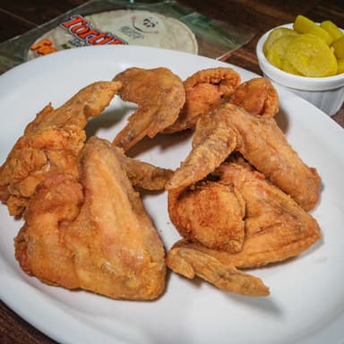 Alitas de Pollo Fritas 6 uds