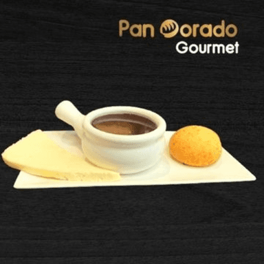 Aguapanela, Queso y Almojabana