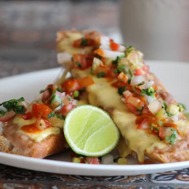 Molletes de Frijol