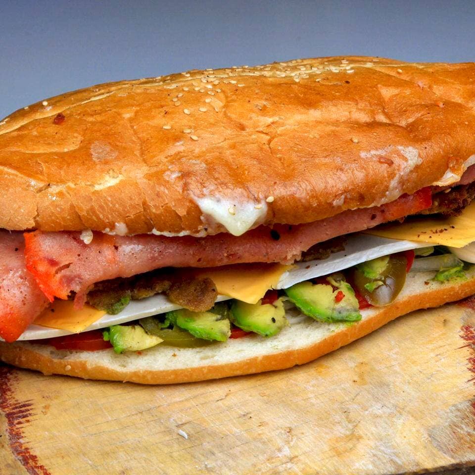 Torta Cubana + 1 Gelatina