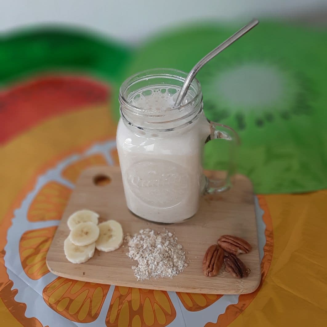 Licuado de Platano, Nuez, Avena, Canela