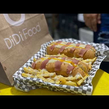 3 Perros Gratinados + Jamón + Papas Francesa