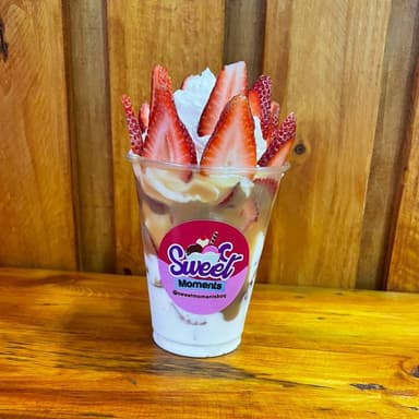 1 Fresas con Crema 12 Onzas