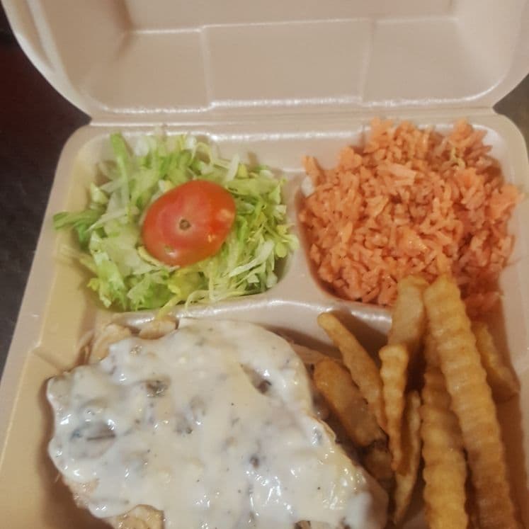 PECHUGA DE POLLO EN CREMA DE CHAMPIÑONES