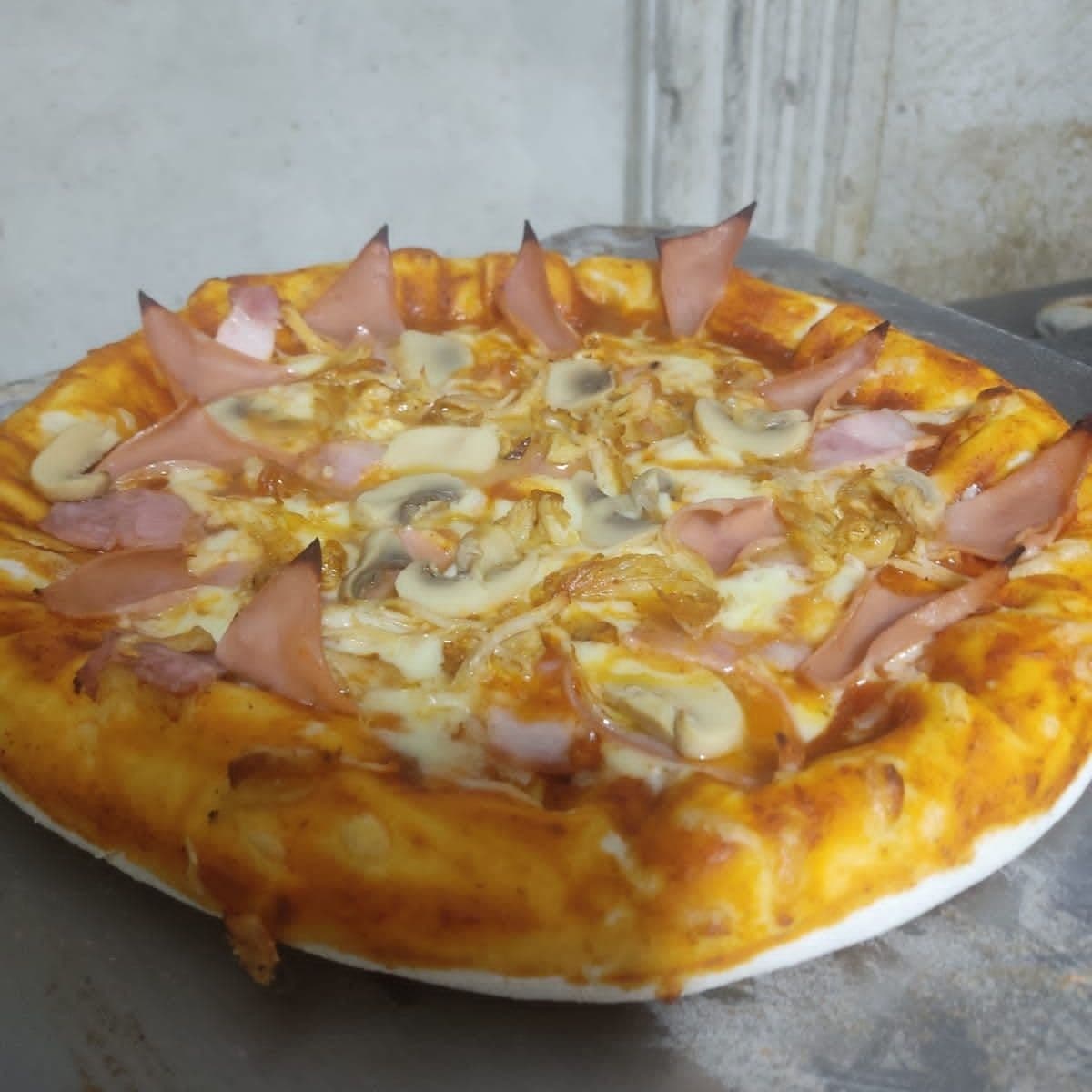 Pizza Large Pollo con Tocineta